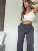 Ref. 067-3: Pantalón recto semiceñido – Gris ocuro