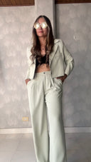 Ref. 074: Suit - Blazer corto y Pantalón recto – verde manzana