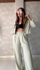 Ref. 074: Suit - Blazer corto y Pantalón recto – verde manzana