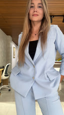 Ref.077: Suit - Blazer semioversize y pantalón clásico semicampana – azul bebé