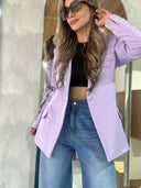 Ref. 067-2: Blazer elegante semiceñido – lila
