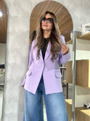 Ref. 067-2: Blazer elegante semiceñido – lila