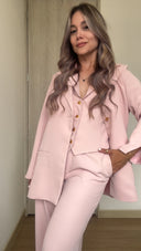 Ref.085-2: Blazer clásico con abertura en V en puño – palo de rosa