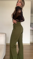 Ref. 081-1: Pantalón clásico semicampana – Verde militar