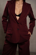 Ref.115: Traje Vioka Rojo Vino