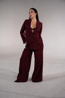 Ref.115: Traje Vioka Rojo Vino